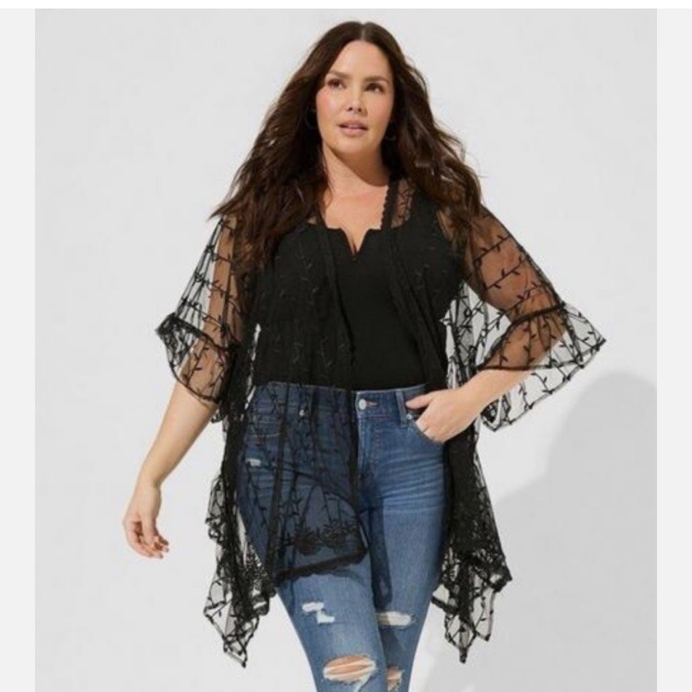 Torrid Black Lace Ruana Kimono Duster - Picture 4 of 14